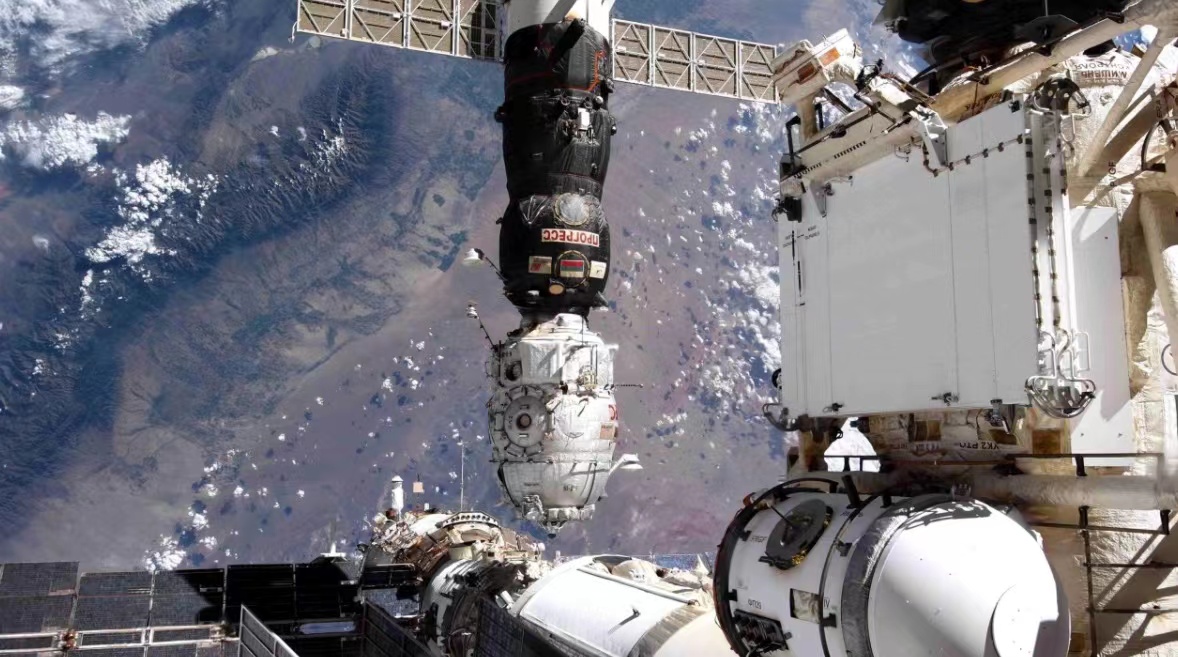 NASA回应空间站破洞 网友疑似还有内情（联盟号小洞）