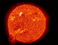 太阳表面出现数字“2”，是不是外星人做的（太阳符号）